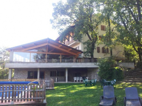 Гостиница Hostal Pedraforca  Сальдес